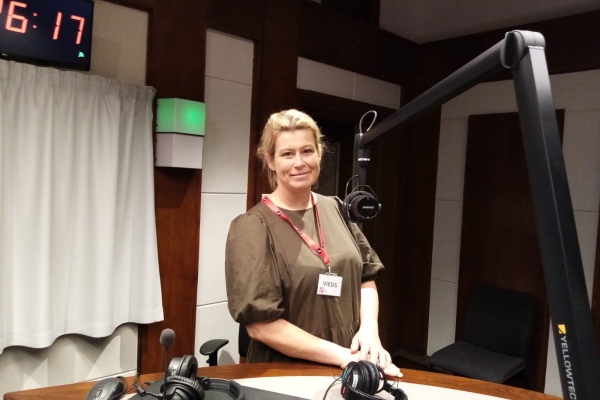 Singer Ieva Parša on the creation and opening of the music recording “I’m Thinking of You” / LR3 / / Latvijas Radio