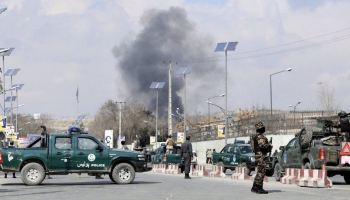 «Daīš» teroristi pārģērbjas par ārstiem un nogalina 38 cilvēkus Kabulas kara hospitālī