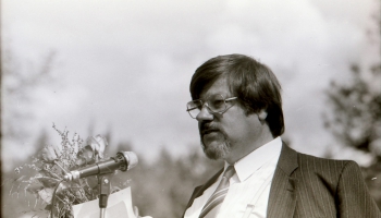 Dzejnieks Jānis Peters par Krišjāni Baronu un folkloras vilni 80. gados