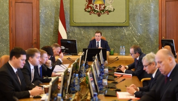Valdība atbalsta Kučinska ikgadējo ziņojumu Saeimai par MK paveikto