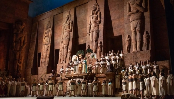 Džuzepes  Verdi opera "Aīda" Metropoles operā Ņujorkā
