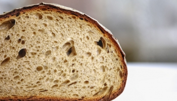 Латвийский хлеб будут печь в Эстонии. Почему?