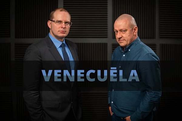 Diplomātiskās pusdienas