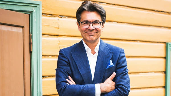 Журналист и писатель Сергей Николаевич