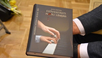 Valmieras mūzikas skolas simtgadē klajā nākusi grāmata "Dzīvesstāsti nošu līnijās"