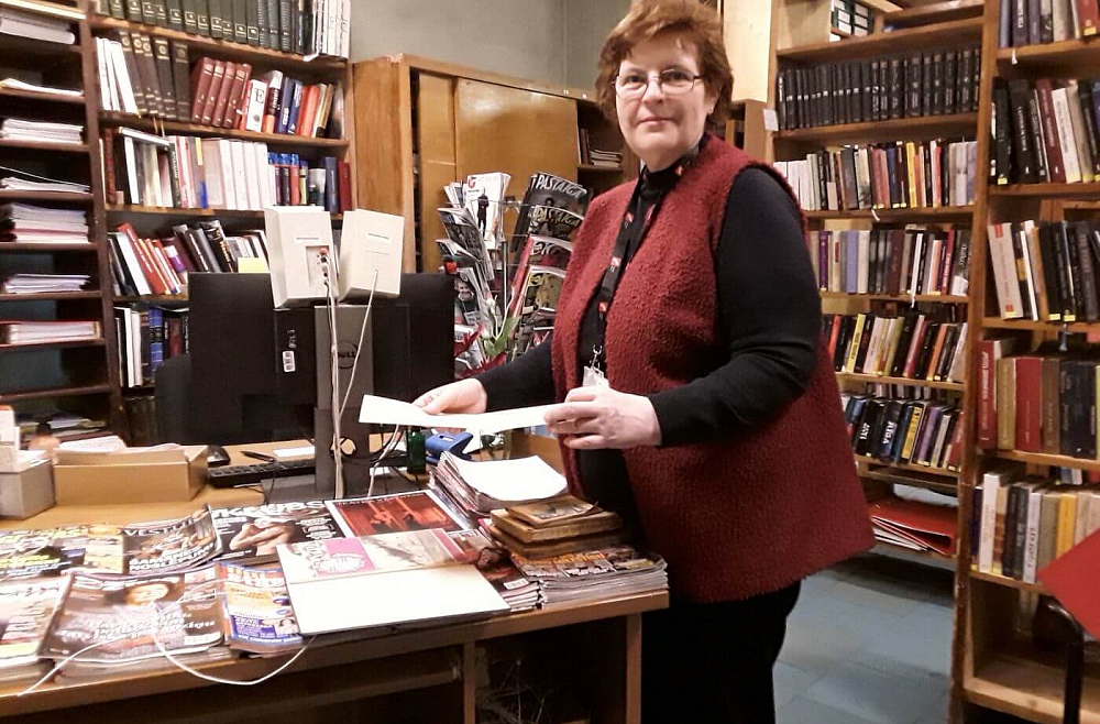 radiofons Sarma Indzere