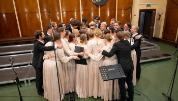 Konkursa "Let the Peoples Sing" atskaņas. Studijā - Valdis Tomsons un Inta Pīrāga