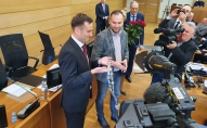 Uz pirmo sēdi sanākusi jaunā sasaukuma Rīgas domes deputāti