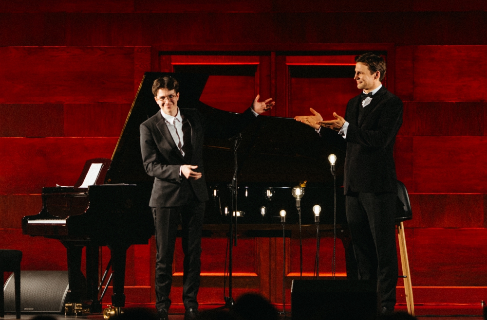 tālie krasti žilinskis un raimonds Celms