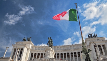 Itālijas parlamenta vēlēšanās nevienam no partiju blokiem neizdodas iegūt vairākumu
