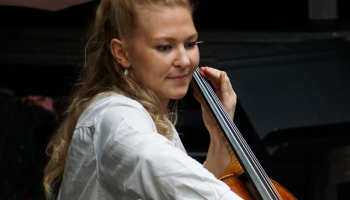 "Es neciešu gammas!" Uzlecošā skandināvu zvaigzne, čelliste Amālija Stālheima