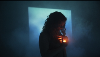 Ineses Bērziņas singli un saruna par dziesmu rakstīšanu