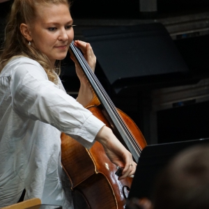 "Es neciešu gammas!" Uzlecošā skandināvu zvaigzne, čelliste Amālija Stālheima