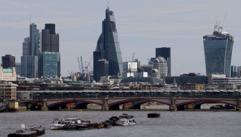 «Brexit» apdraud arī Londonas kā Eiropas finanšu pakalpojumu centra nākotni