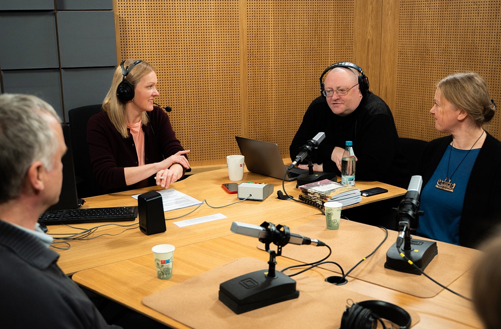 Guntis Bārzdiņš (no kreisās), Māra Rozenberga, Orests Silabriedis un Signe Pucena