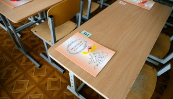 Divus mēnešus pēc mācību gada sākuma Rīgā atrod skolu meitenei ar invaliditāti