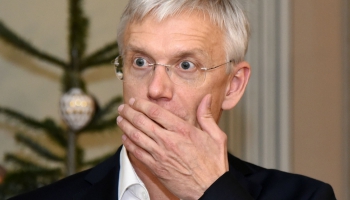 Евродепутат: Кариньш «переобулся» в вопросе «черного списка» стран-«прачечных»