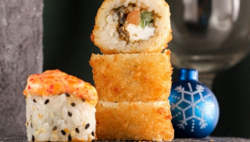 Gatavojam ģimenē kopā: vai uz svētku galda ir vieta arī Ziemassvētku suši?