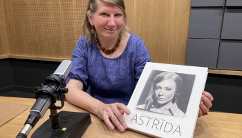 Ievas Strukas grāmata "Kafija un cigaretes. Astrīda" - privāts un distancēts stāsts