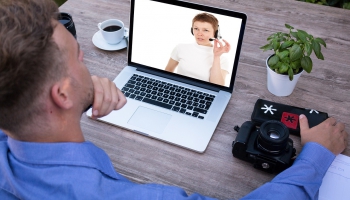 “Иногда урок превращается в спиритический сеанс”: изучение иностранного языка онлайн