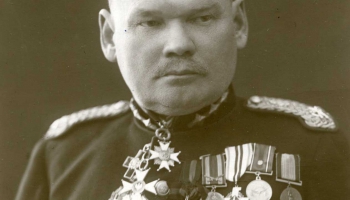 Петерис Сникерс - врач, генерал, коллекционер...