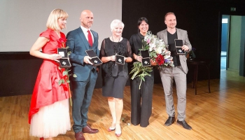 Pieciem teātra māksliniekiem pasniegtas Teātra dienas izcilības balvas