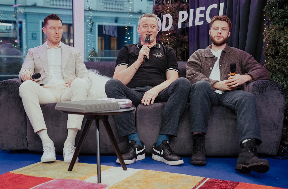 Dairis Bertāns, Arnis Vecvagars, Mikus Zupiņš, dod pieci