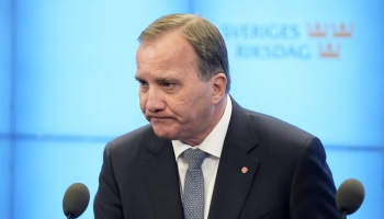 Zviedrijas premjers neiztur uzticības balsojumu parlamentā