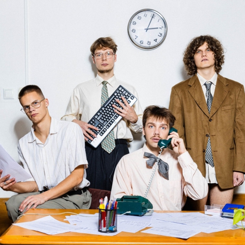 Grupa “Bukte” izdevusi otro albumu “Svētā govs zvana hronikas"