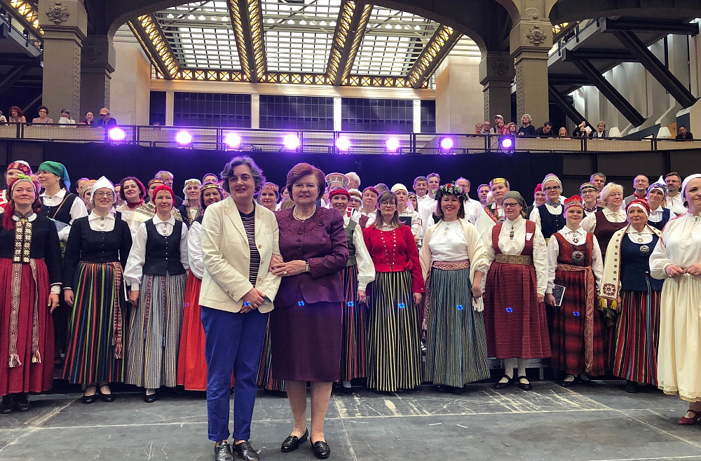 Vaira Vīķe-Freiberga, Loransa Dekāra, Parīzes Orsē muzejs, Baltijas festivāls