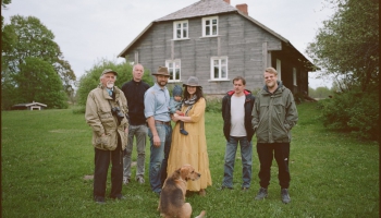 Kādi ir 21.gadsimta Latvijas zemnieki? Atbildes meklē Ivara Selecka filma ''Zemnieki"