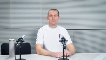 Krustpunktā Brīvais mikrofons kopā ar skolotāju Aleksandru Vorobjovu