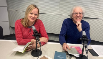 Par atdzeju un dzejas pārcēlumiem parrunājam ar Guntaru Godiņu un Ingmāru Balodi