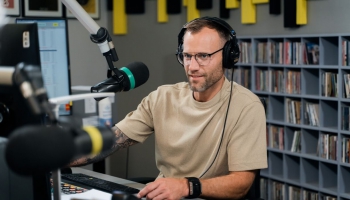 Izlaušanās ceļš līdz mūzikai. Kaspara Markševica balsi labāk pazīst LR2 klausītāji