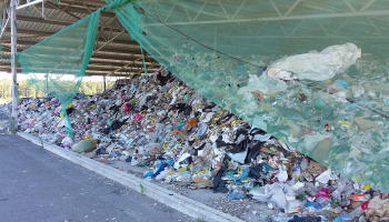 Ar domes un vides dienesta atļauju pie Ventspils gadiem krājas ievērojams apjoms atkritumu