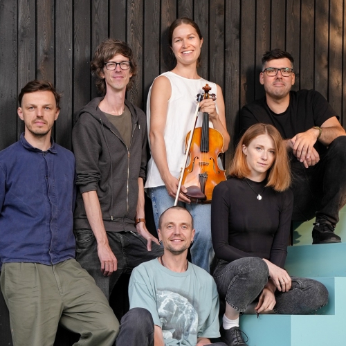 NABA Top 10LV/25 jaunumi: Anja Huwe, Jaunība, Squid u.c.