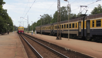 Piedāvās divus dzelzceļa elektrifikācijas variantus – virzienā uz Rīgu un Ventspili
