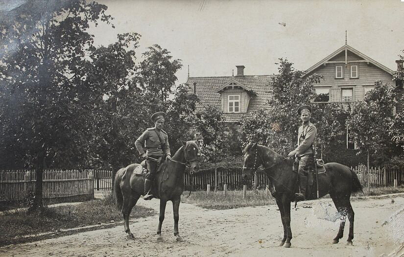 Vēsturniekam Valdim Bērziņam - 90. Viņa mūža tēma ir latviešu strēlnieku vēsture Vēsturniekam Valdim Bērziņam - 90. Viņa mūža tēma ir latviešu strēlnieku vēsture
