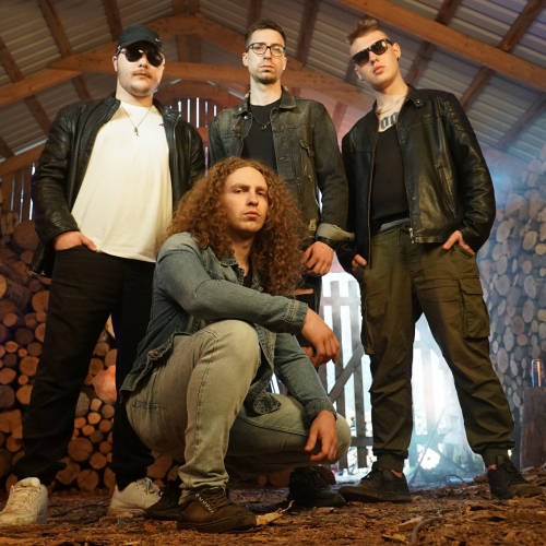 Smagā roka/metāla grupa "Decibels" 