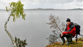 Drosmīgais buks un 25 rubeņi – fotogrāfa Šatrovska spilgtākie mirkļi pie Burtnieku ezera