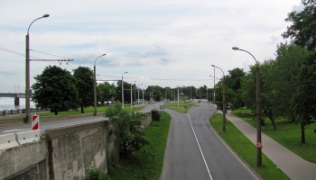 Šķērsām Mūkusalas ielai Rīgā