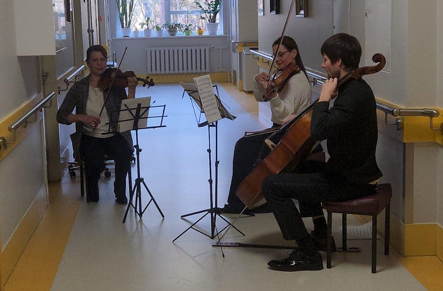 hospiss mana mūzika