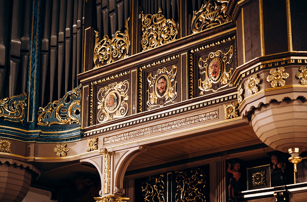 Annija Kristiāna Ādamsone Aigars Raumanis Eiroradio Ziemassvētku diena 