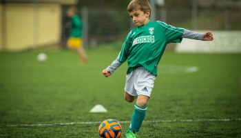 Latvijas jaunatnes futbols un cik vecākiem izmaksā mazais  futbolists