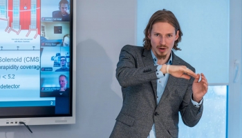 Andris Potrebko ir pirmais astronomijas un fizikas doktors daļiņu fizikā Latvijā