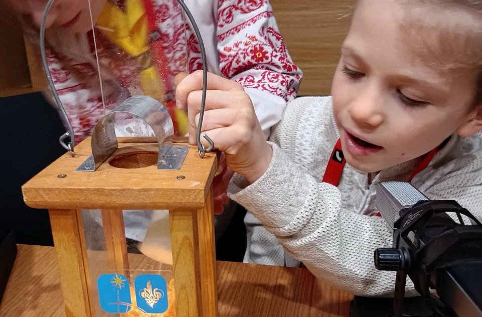 Ми з України