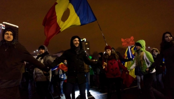 Rumānijā protesti pret valdības mēģinājumiem atlaist  pretkorupcijas vadītāju