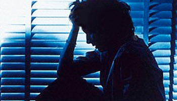 Depresijas cēloņi bērniem un jauniešiem: kā tos pamanīt un novērst