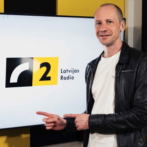 Latvijas Radio 2 vadītāja Kaspara Mauriņa ceļš līdz radio un "Muzikālajai bankai"
