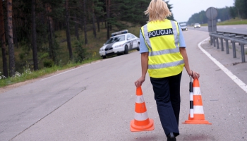 Ceļu policija reidos pievērš uzmanību mazāk aizsargātajiem ceļu satiksmes dalībniekiem